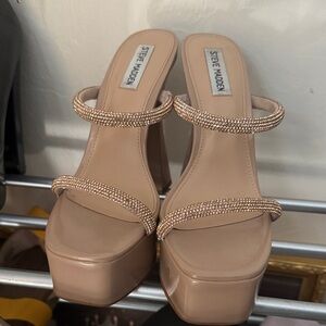 Steve Madden Beige Rhinestone Platform Sandals
